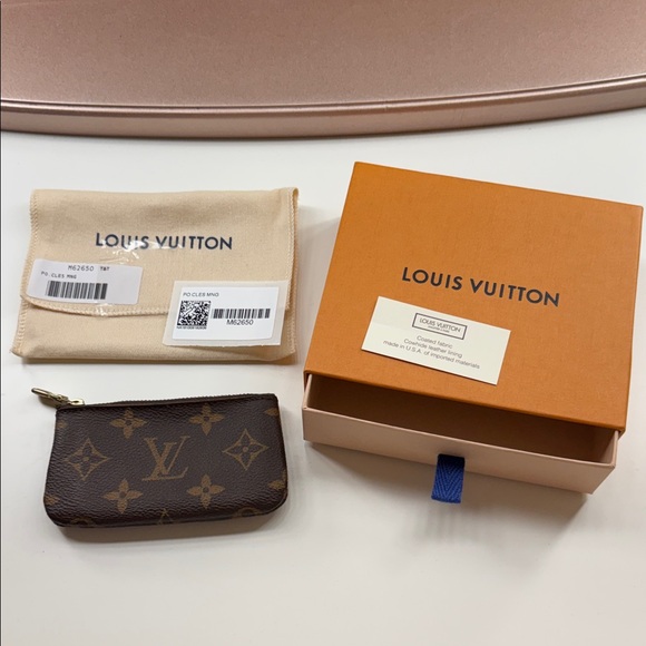 Louis Vuitton Monogram Cles - Picture 1 of 14